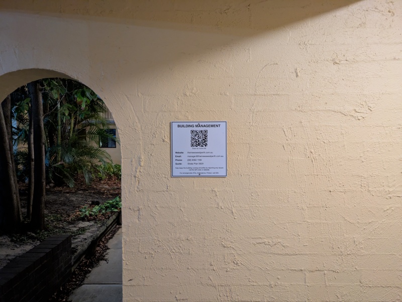 Real Building - Unit 08 / Stairwell